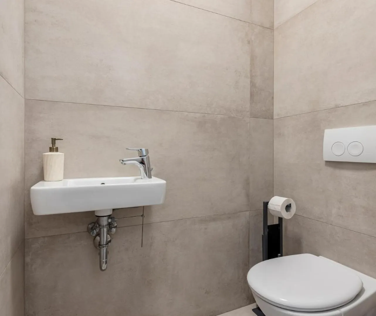 Modern Housing Apartments Viena 0*,  Austria